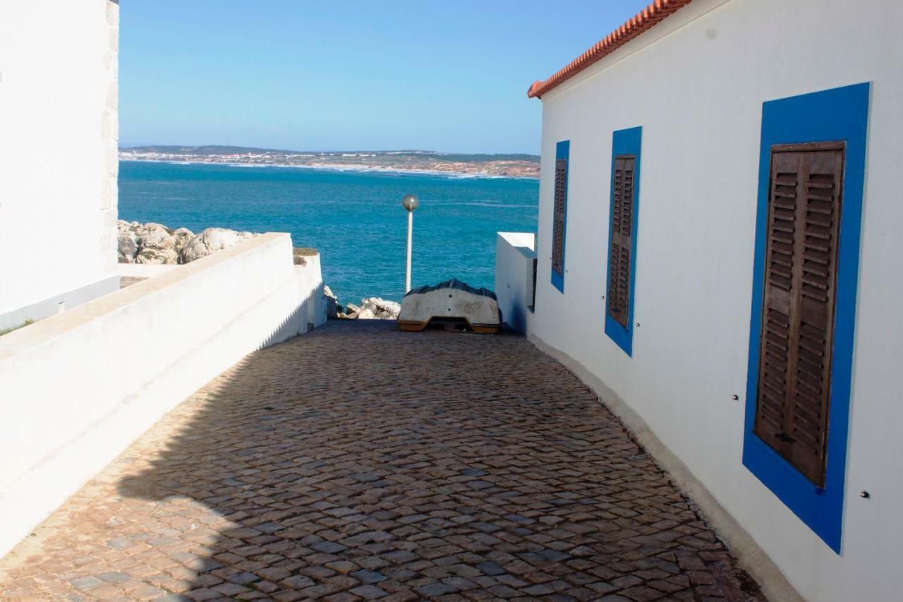 Friendly Peniche Apartment Buitenkant foto