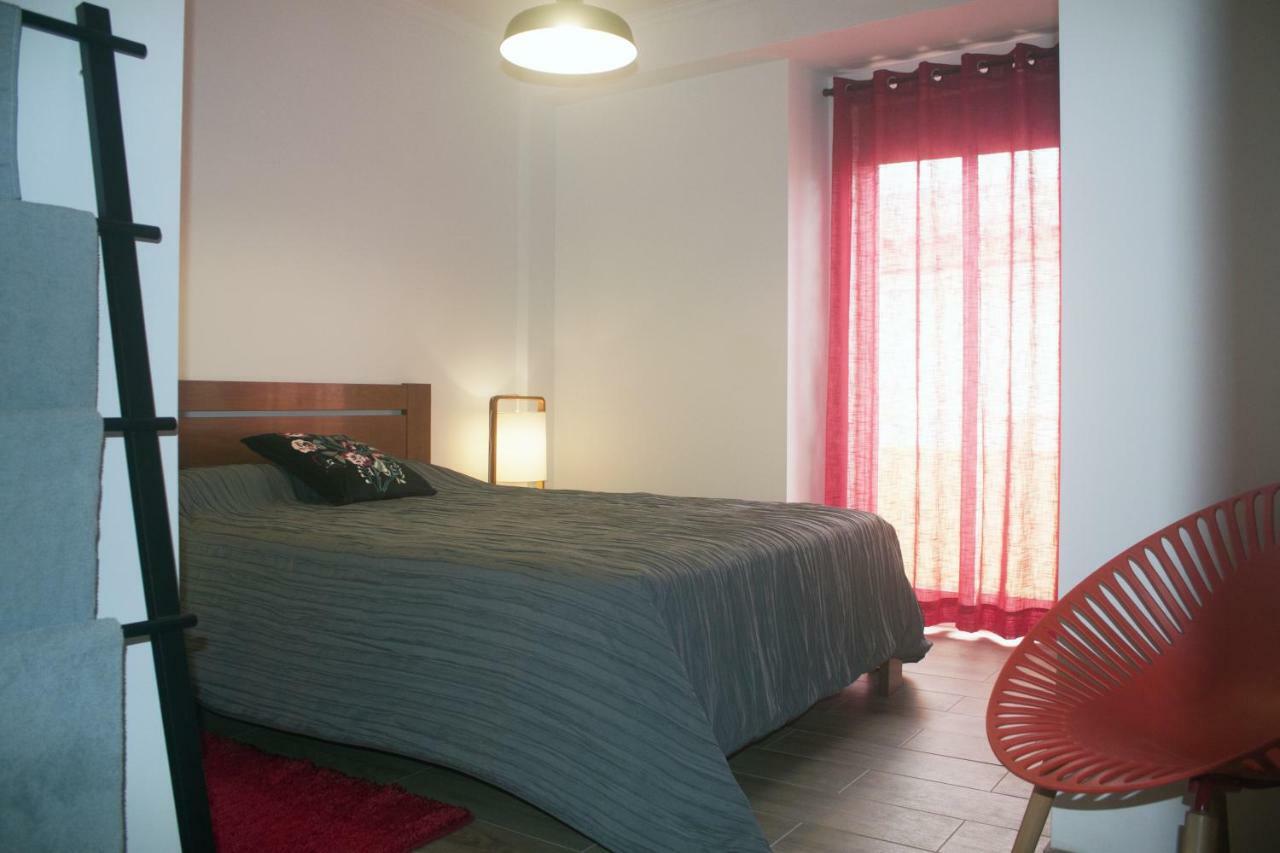 Friendly Peniche Apartment Buitenkant foto